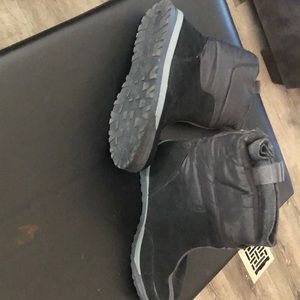 Ladies winter insulated boots